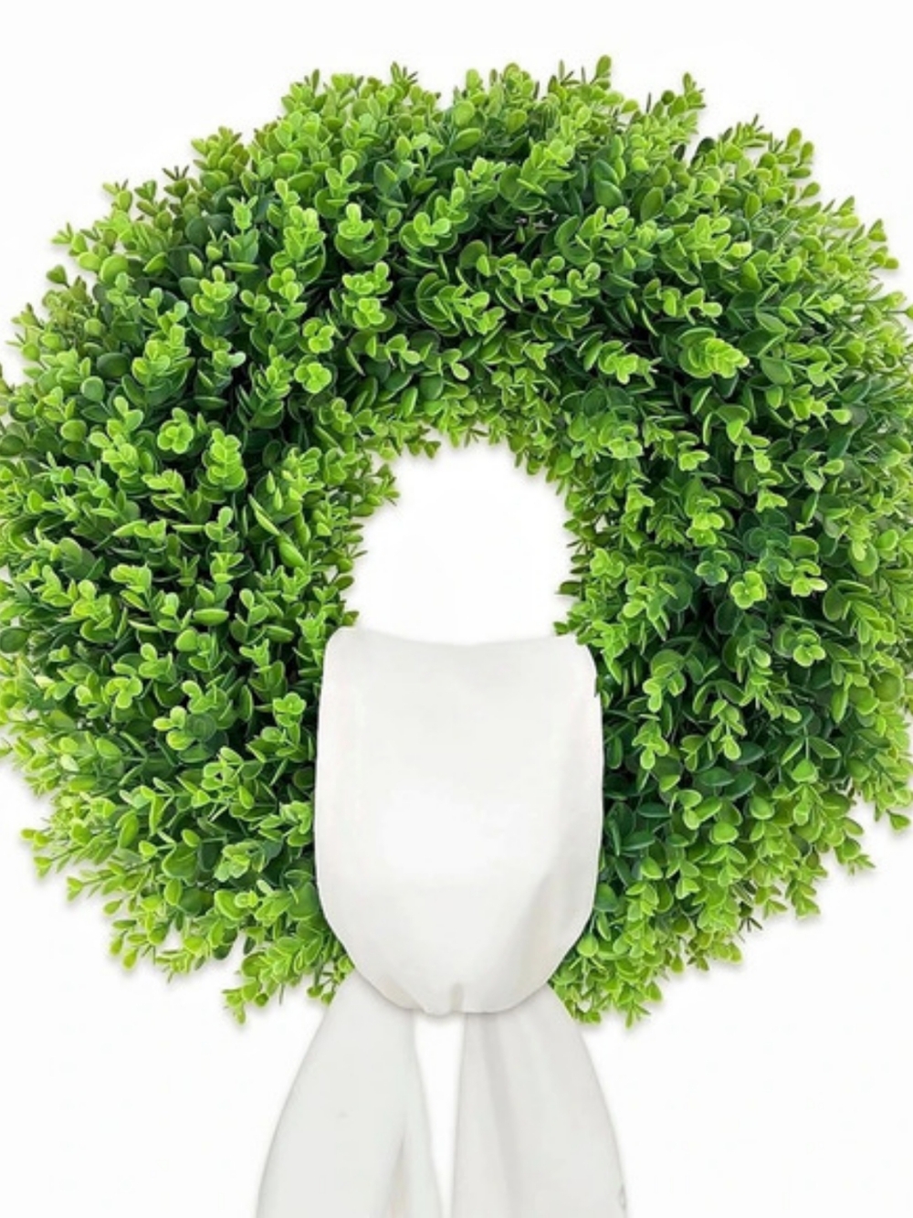 Idoglitte+ 22 Inch Boxwood Wreath with Bow